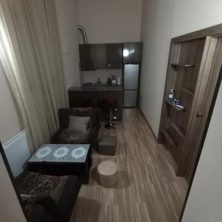 Saba On Dadiani Street Apartment Tbilisi Exterior photo